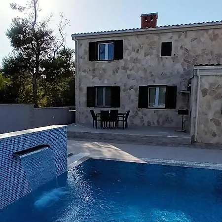 Apartament Apartments-sana-2