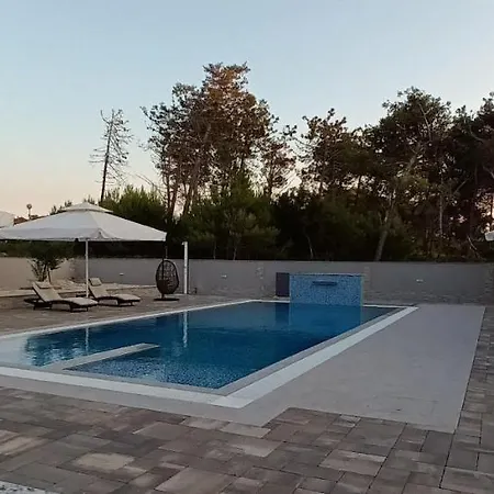 Apartments-sana-2 Vir