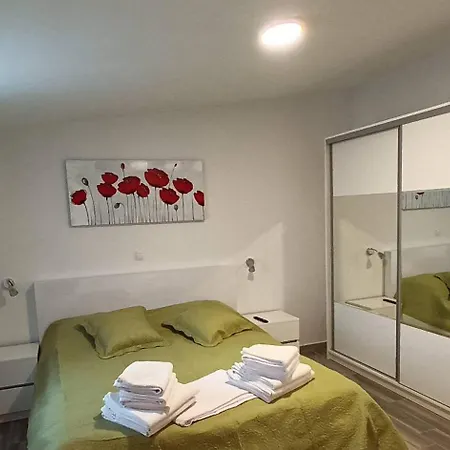 Apartament Apartments-sana-2 *
